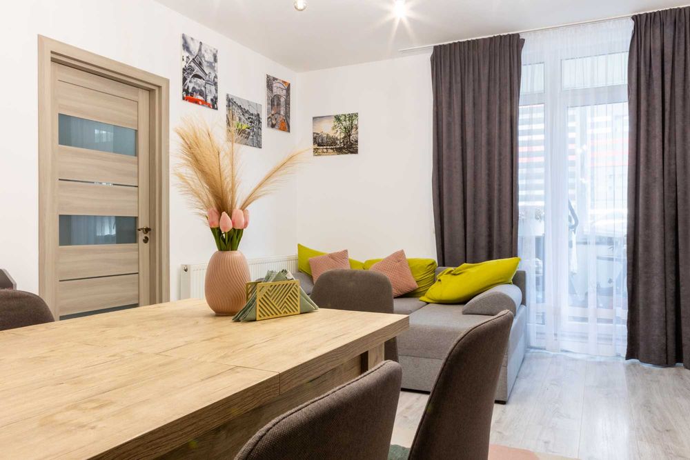 Apartament 3 camere de vânzare, Baciu, Zona Regal