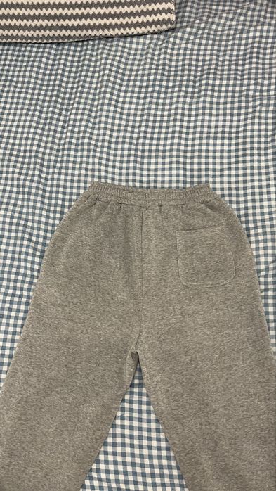 Серые штаны suvene