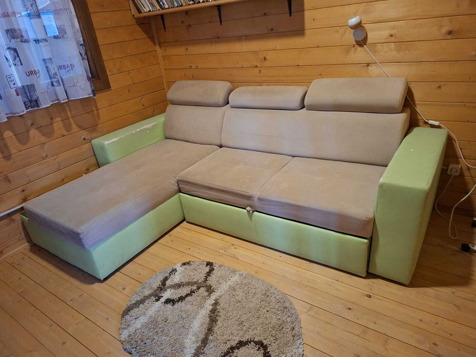 Canapea extensibila cu spatiu depozitare
