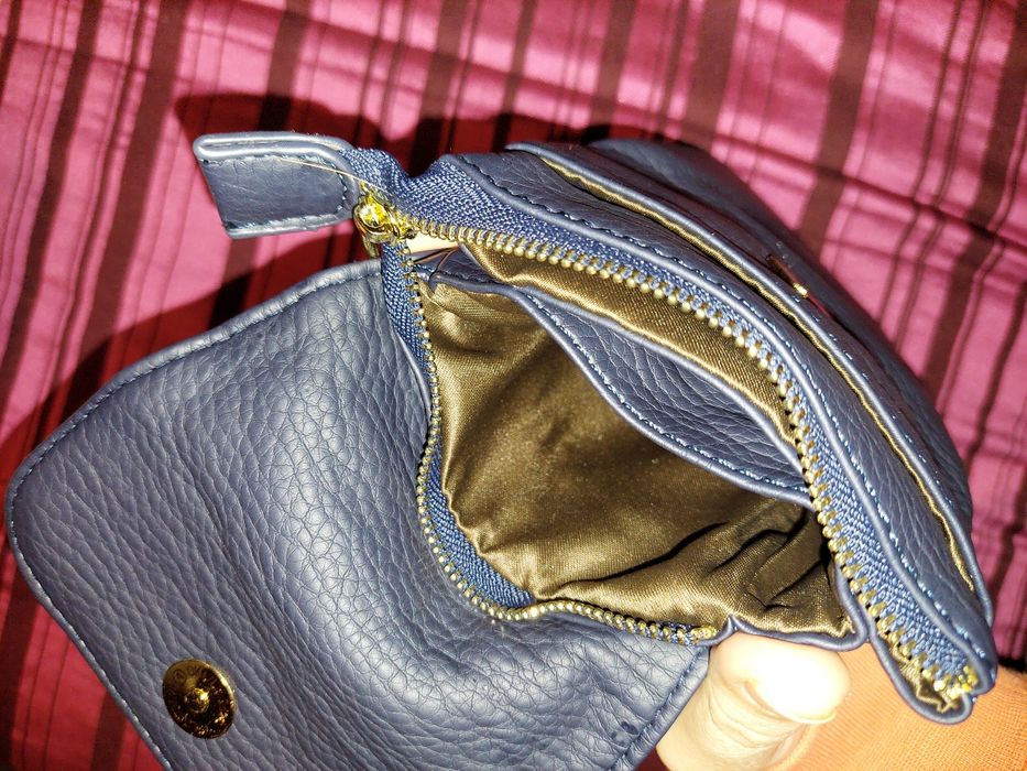 Чантичка за телефон НОВА