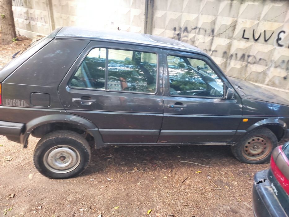 Срочно продам гольф 2