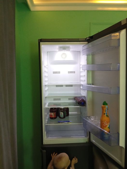 Продам холодильник