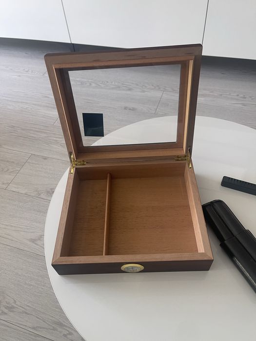 Кутия за пури (Хумидор ) ANGELO, С ВЛАГОМЕТЪР