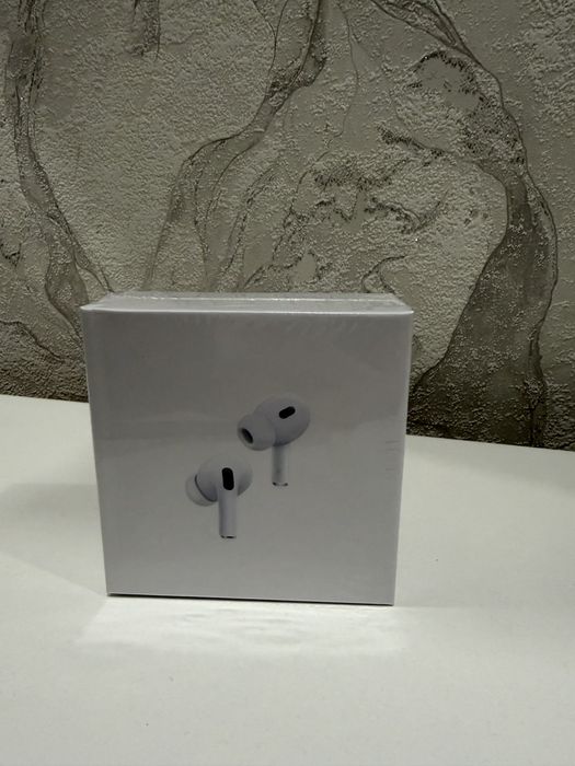 Новые air pots наушники