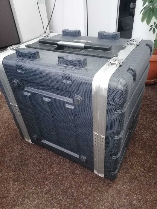 Rack portabil 8U PROEL