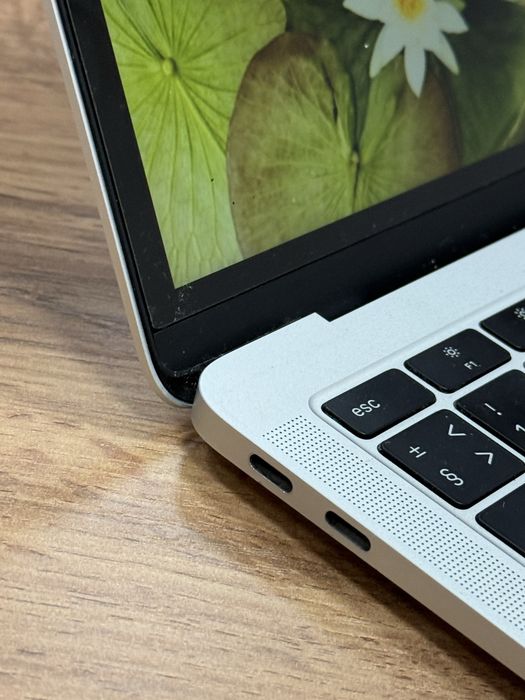 Apple MacBook Air 13