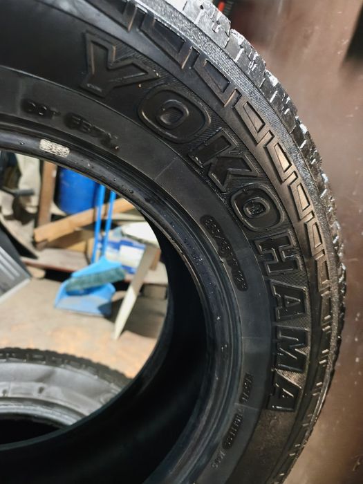 Продам  резину 265/65R17