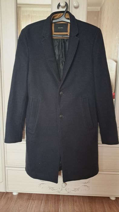 Продам пальто мужское,46 размер.