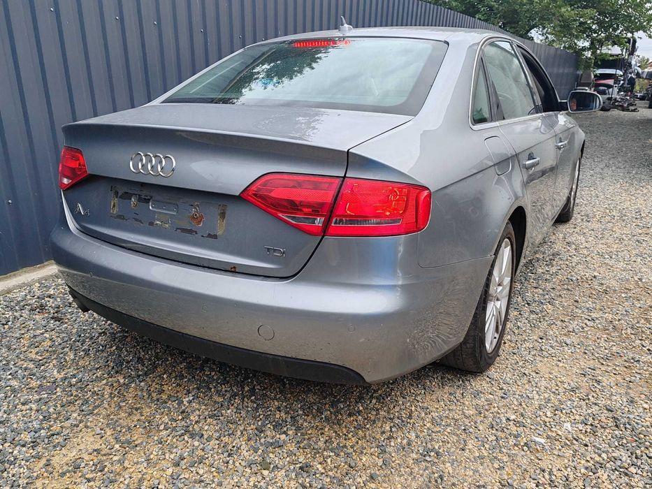 Dezmembrez audi A4 b8 2.0tdi CAHA CAGA