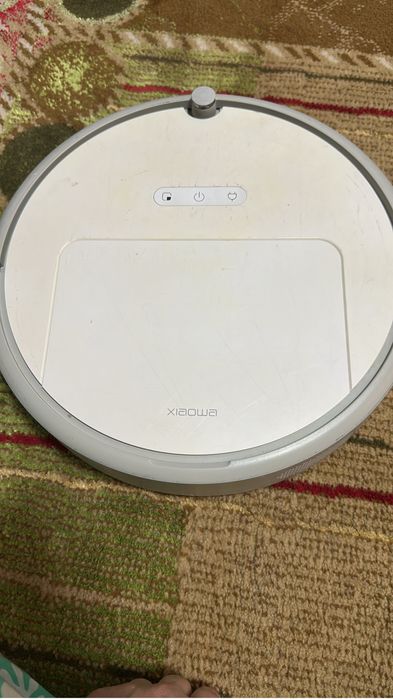 Продам робот-пылесос