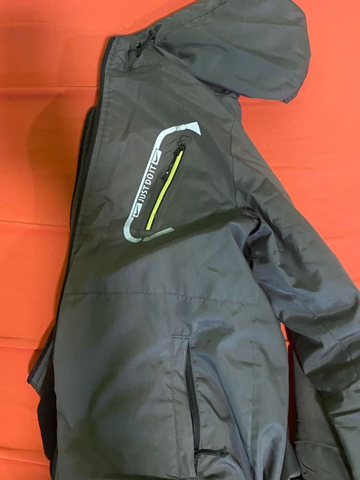 Зимно спортно яке Nike