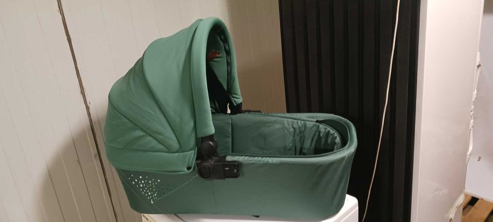 Vand landou carucior