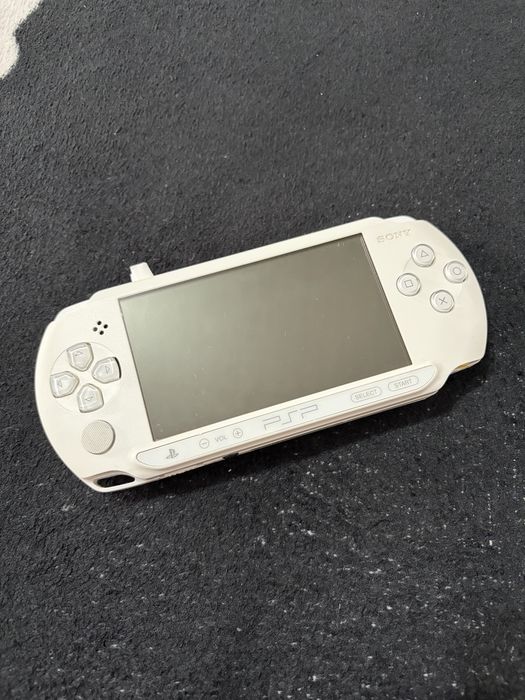 Sony PSP Street E1004 – Consolă portabilă PlayStation