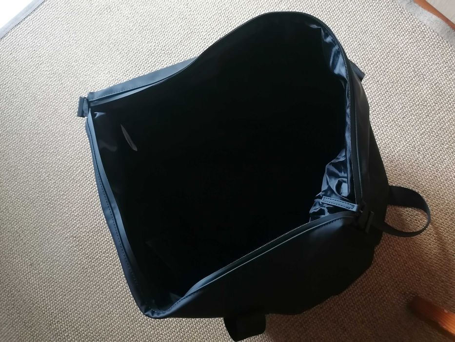 Geantă Live in Style nouă din imitație piele premium 50x28x34.5 cm, elegantă sală fitness, weekend, city break sau utilizare zilnică, NOUA