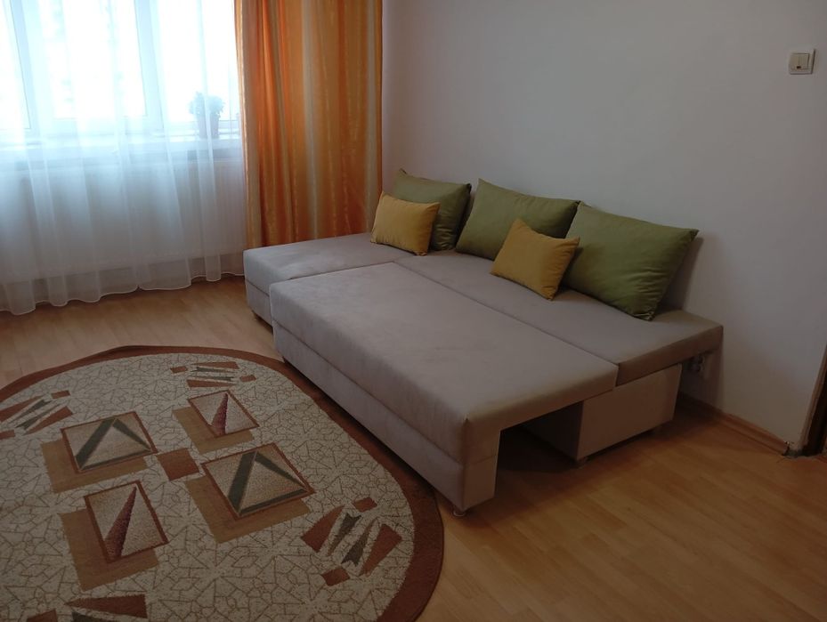 Ofer spre închiriere garsoniera decomandata Craiovița Nouă