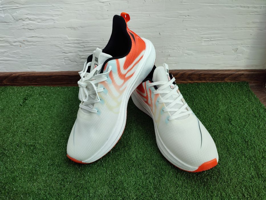 Кроссовки 47 р-р  новые.