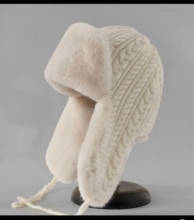 Вязаная шапка ,флисовая.