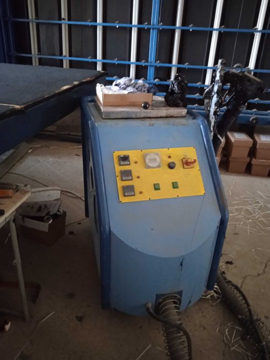 Vând linie producție geam termopan