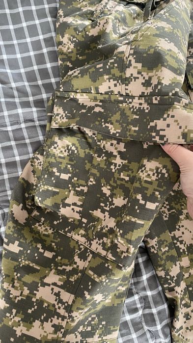 Военная форма, подойдет для 10-11кл и др.