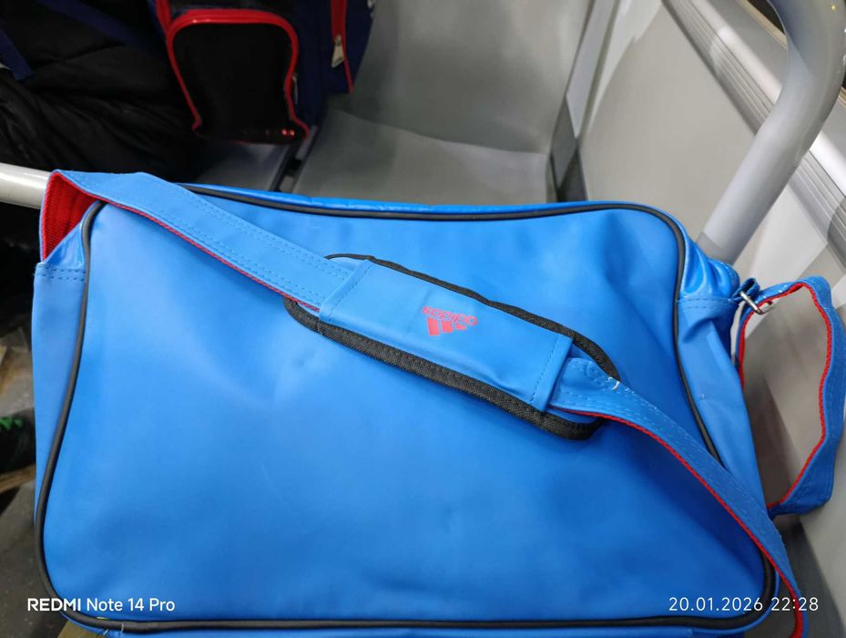 Чанта ADIDAS !!!НОВА!!!