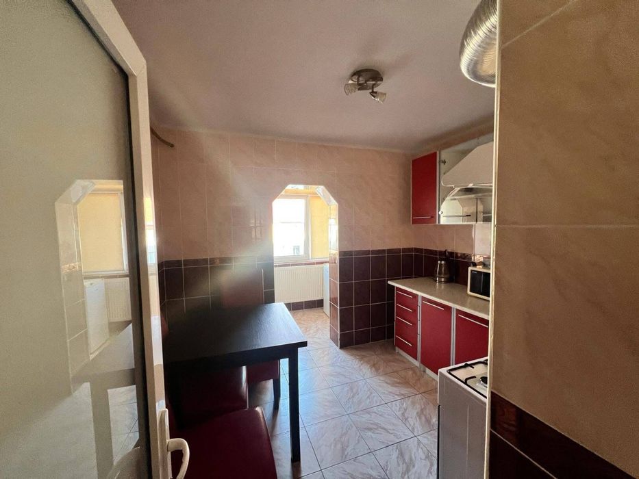 Apartament cu 4 camere