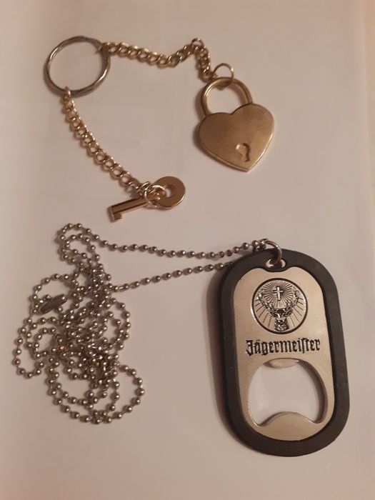 Продаются разные брелки - сувениры