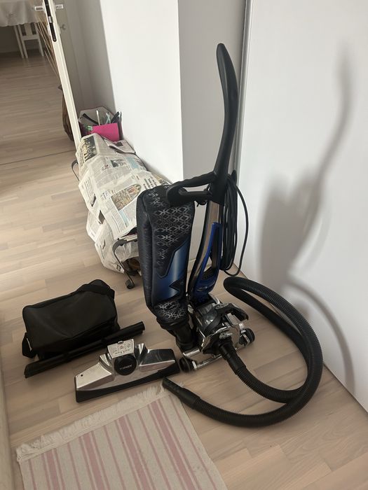 Aspirator Kirby de vânzare – calitate profesională pentru casă curată!