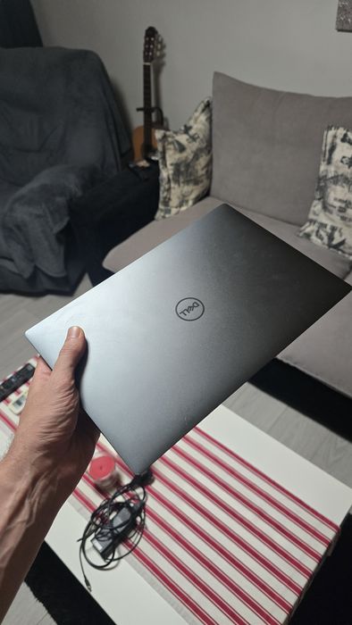Dell xps 9320  1 Tb  i7 - 1260P 13.8 inch