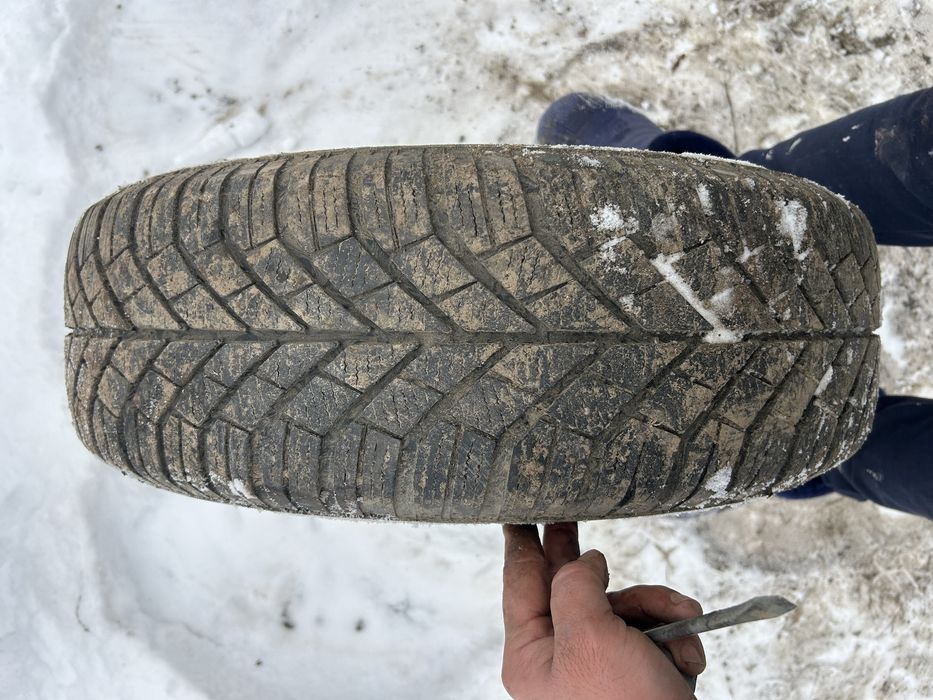 Golf 4 mai multe piese disponibile