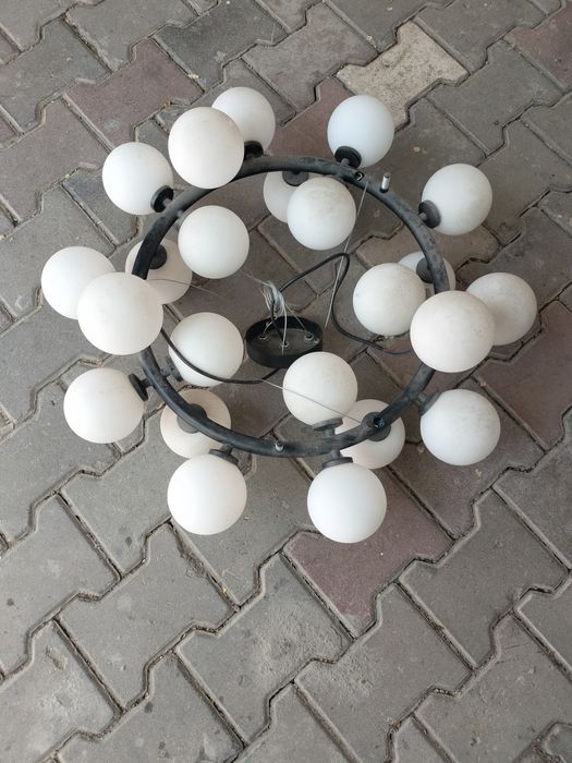 Продам люстру срочно