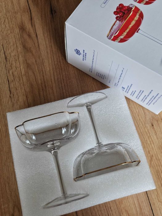 коктейлни чаши - 2 бр.