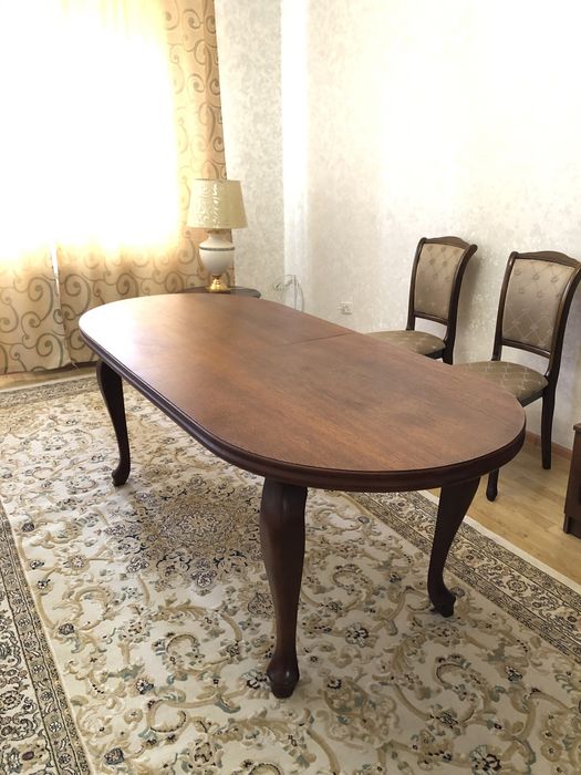 Стол из красного дуба