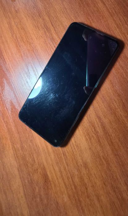 Продаю Tecno Camon 15