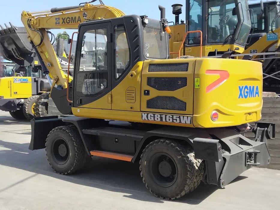 Колёсный экскаватор XGMA XG8165W (с опорными ЛАПАми) - 0,65 м/куб