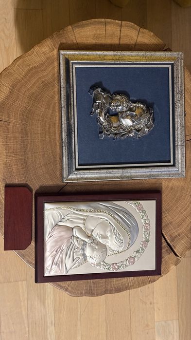 Icoane Fecioara Maria si Pruncul (una argint si una argintata).