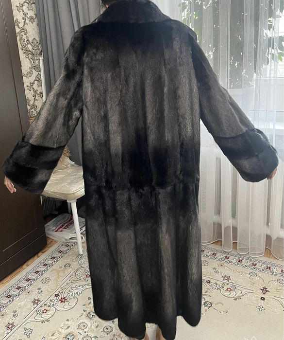 Продается норковая шуба