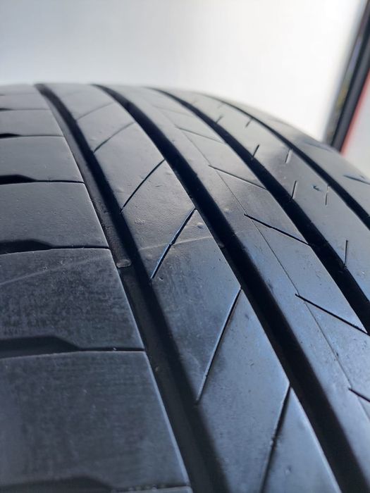 Шины Bridgestone 235/55/19