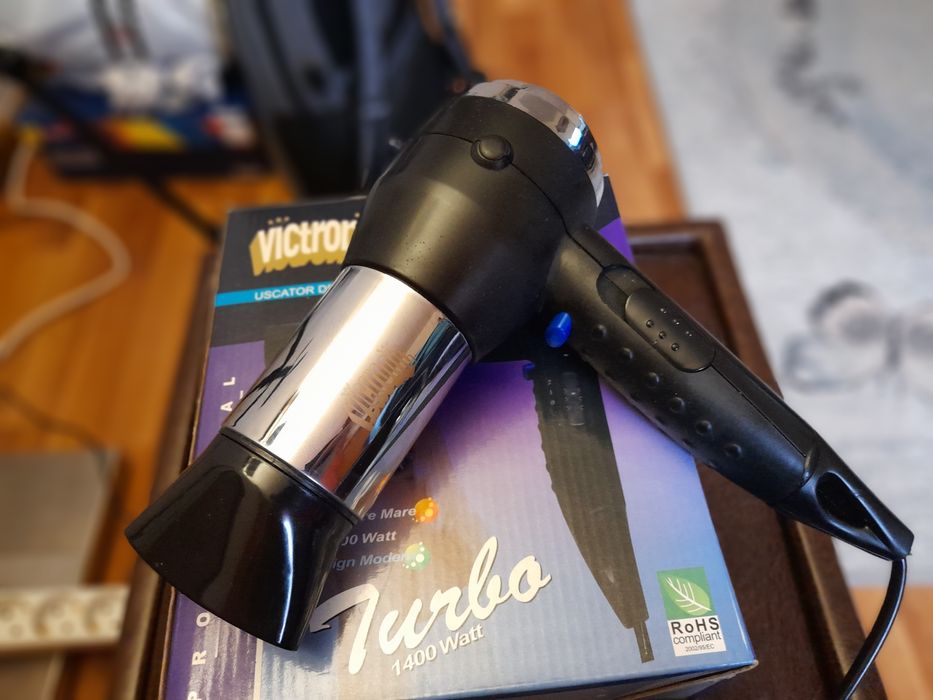 Uscător de păr Victronic VC-7