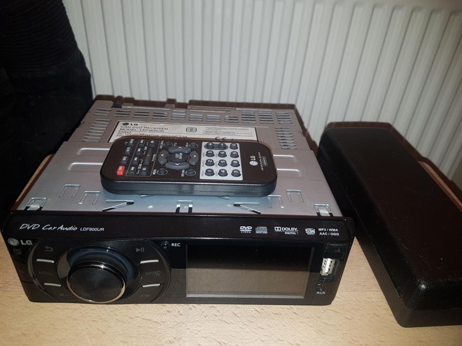 Dvd auto LG cu inregistrare pe stik