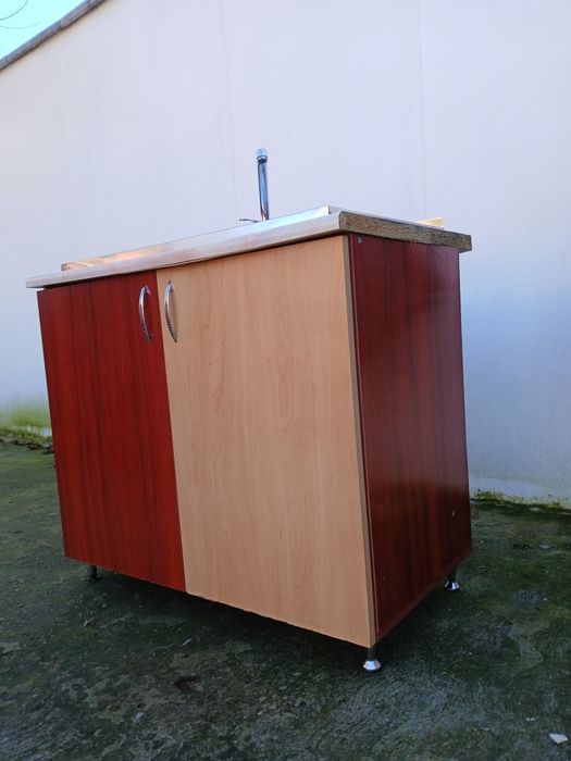 Chiuveta inox si masca din pal .