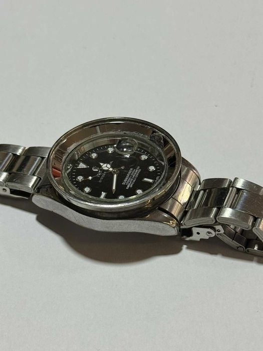 Продавам дамски часовник Rolex