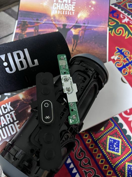 Charge 5 JBL хорошый