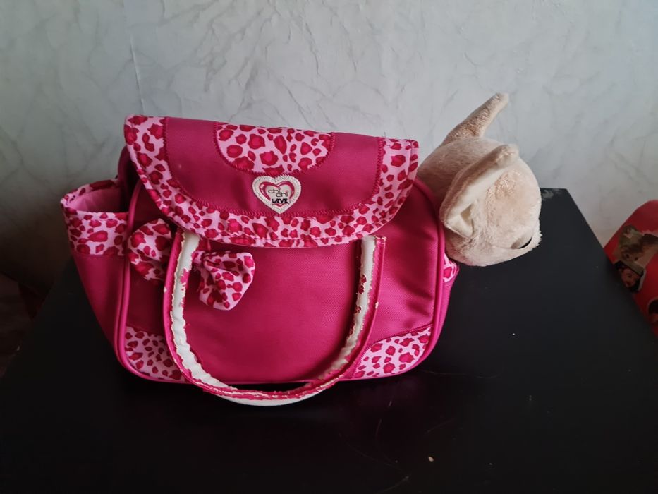 Интерактивно куче chi chi love и болонка