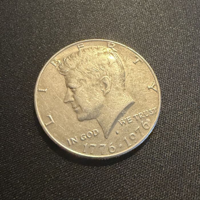 Monedă de Colecție Kennedy Half Dollar 1776–1976 (Bicentennial SUA)