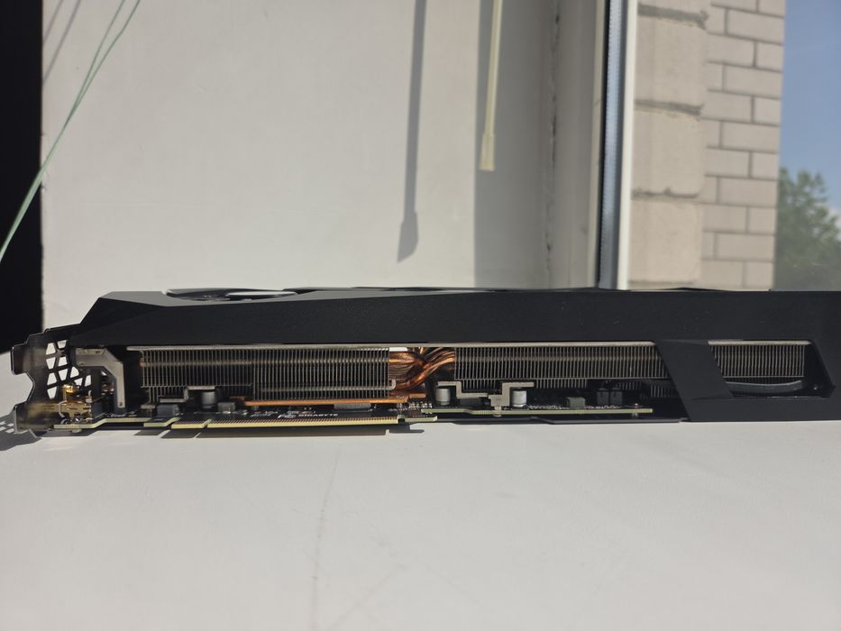 Продам GIGABYTE RTX 3080 Ti Gaming OC 12G