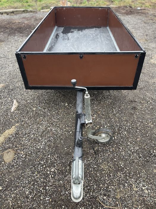Vând remorcǎ fǎrǎ acte de 800kg și dimensiune de 250x125cm