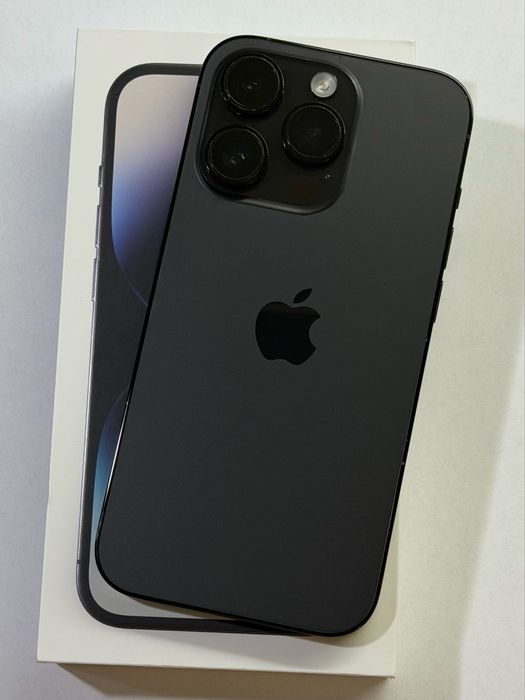 iPhone 14 Pro Black 93% battery