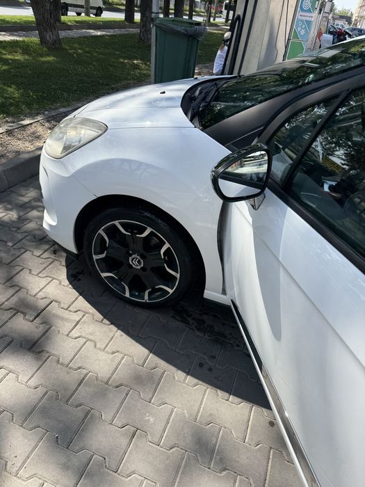 Citroen DS3 1.6 THP 156 CP 6 trepte 2011