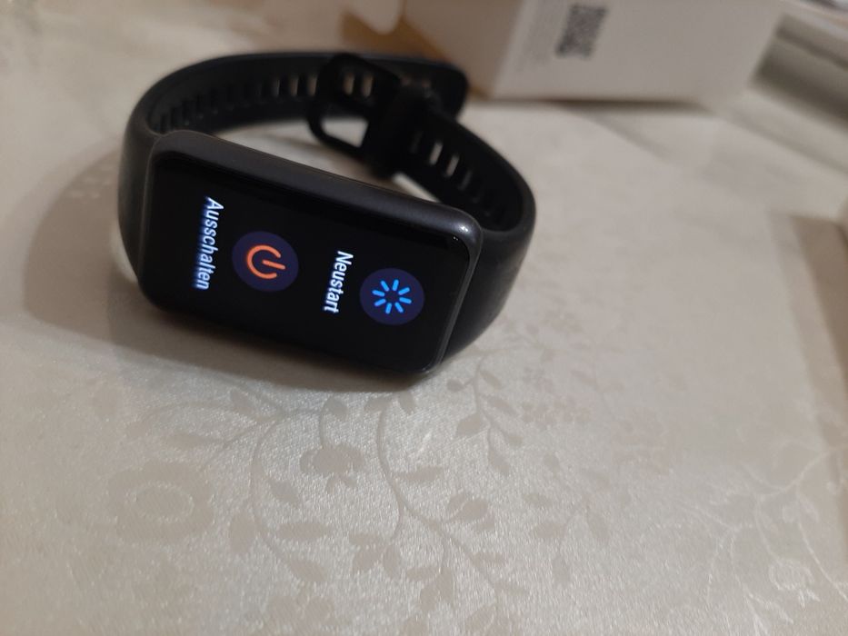 Фитнес-браслет Huawei Band 6
