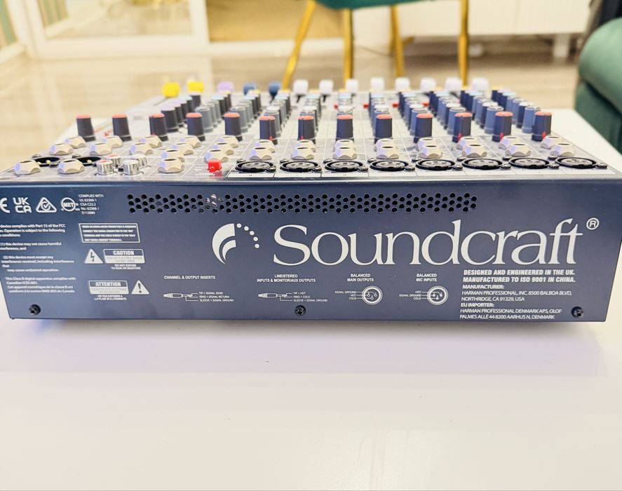 Soundcraft EFX8 mixer 8 canale cu efecte Lexicon profesional (ca nou)